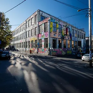 מלון Fabrika &, טביליסי